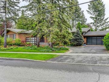 1954 Lenester Avenue, Ottawa, ON, K2A 1J9 Luxury House for sale | Listing ID X12977 | Royal LePage Carriage Trade Luxury Properties