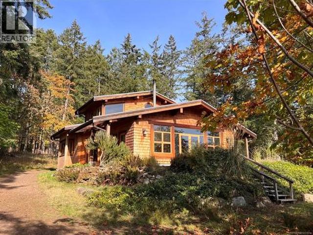 1955 Garland Dr, Gabriola Island, BC, V0R 1X6 Luxury House for sale | Listing ID 1051 | Royal LePage Carriage Trade Luxury Properties