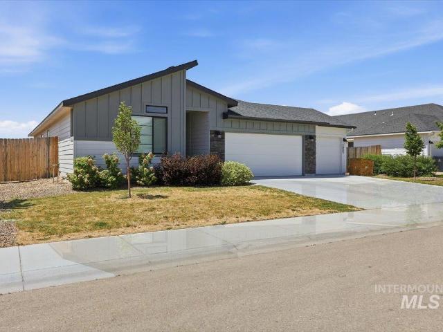 1955 SW Cooper Ave