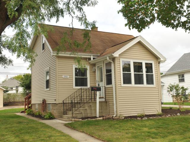 1955 S 91st St