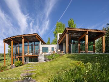 1955 W Bohnetts Rd, Jackson, WY 83001 | MLS #25 1806