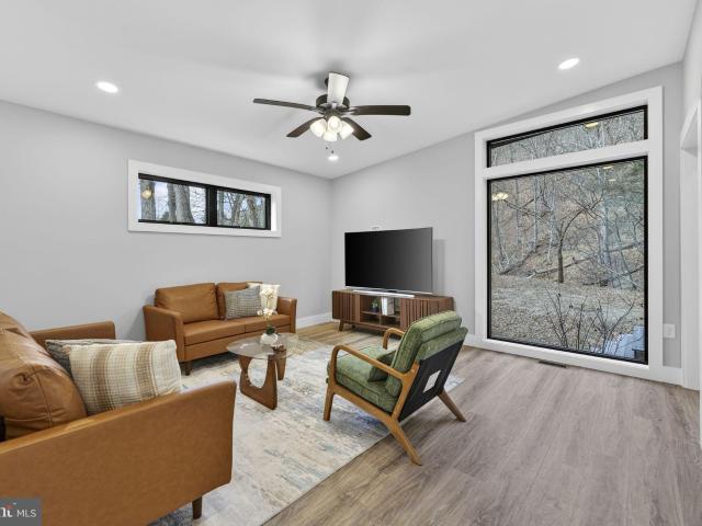 1956 Dove Hollow Rd, Mathias, WV 26812 | MLS #WVHD2003