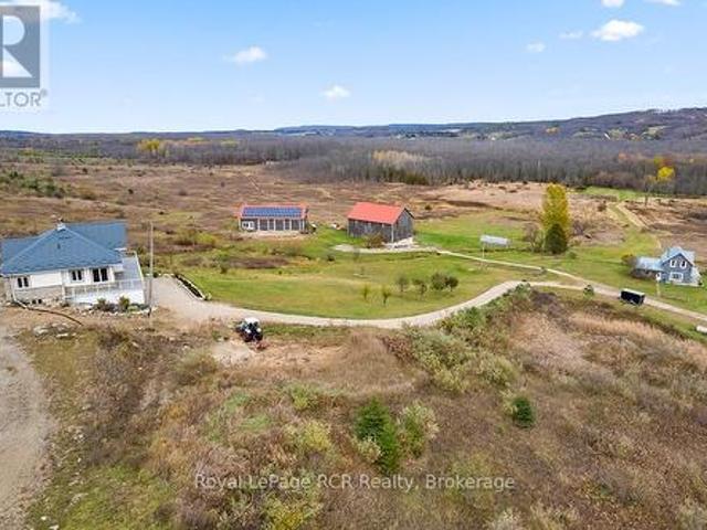 195781 Grey 7 Road, Grey Highlands, ON, N0C 1H0 Luxury House for sale | Listing ID X12545 | Royal LePage Carriage Trade Luxury Properties