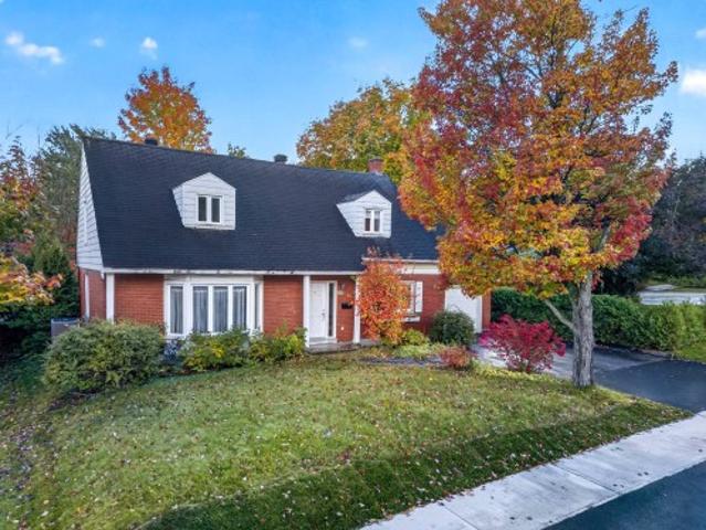 1958 Boul. De Portland, Sherbrooke Les Nations, QC, J1J 1T8 house for sale | Listing ID 12805 | Royal LePage