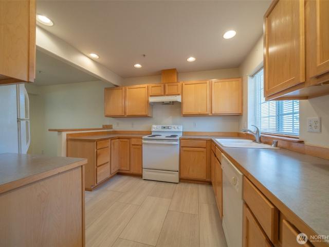 1950 nd Avenue SE # 2