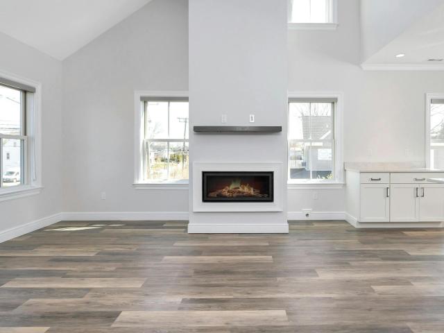 1950 Boston Post Road, Darien, United States, CT