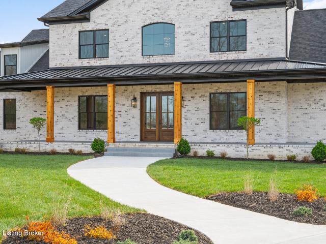 1950 Forest View Ln