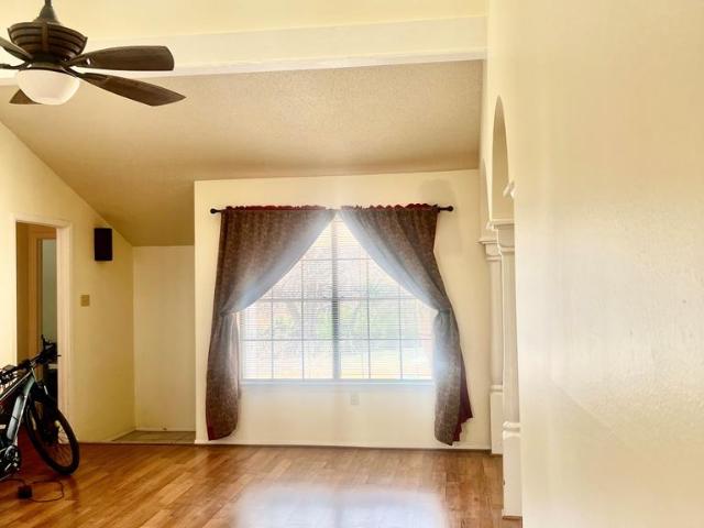 1950 H Leslie Dr, Kerrville, TX 78028 | MLS #122487