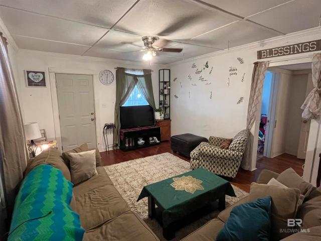 1950 Ryders Lane