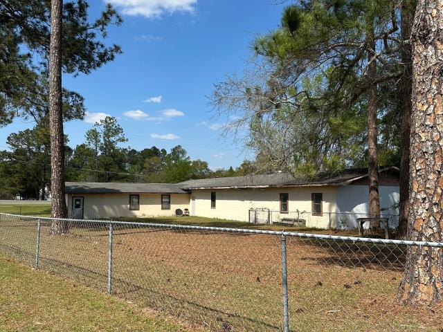 1950 W Elm Street