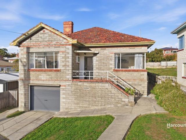 1950s Charm with Views in the Heart of West Moonah