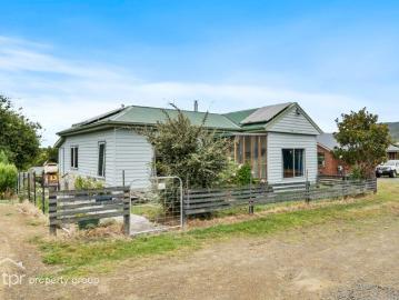 House for sale in Dover - Equipped kitchen