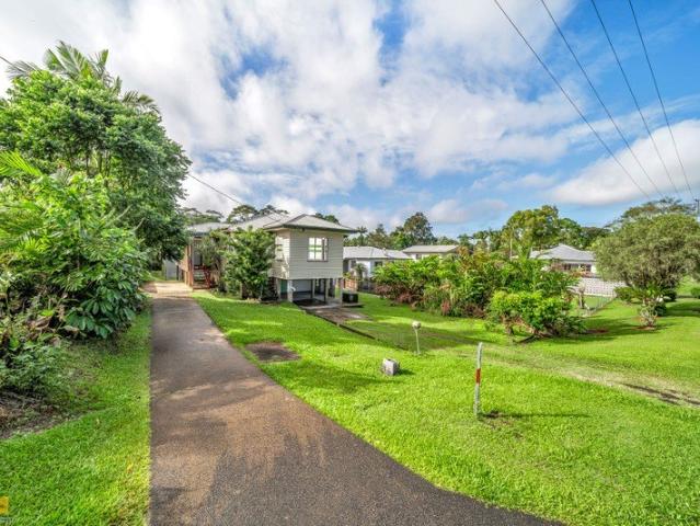 1950's Queenslander with all the extras