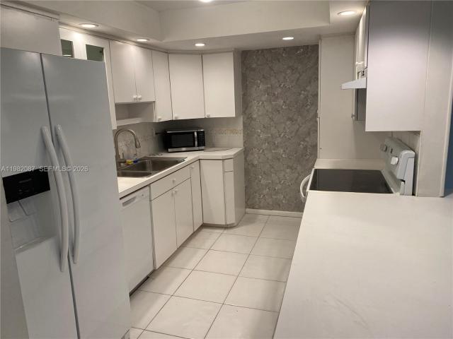 1951 Atlantic Shores Blvd, Unit 20, Hallandale Beach, FL 33009 | MLS #A11982
