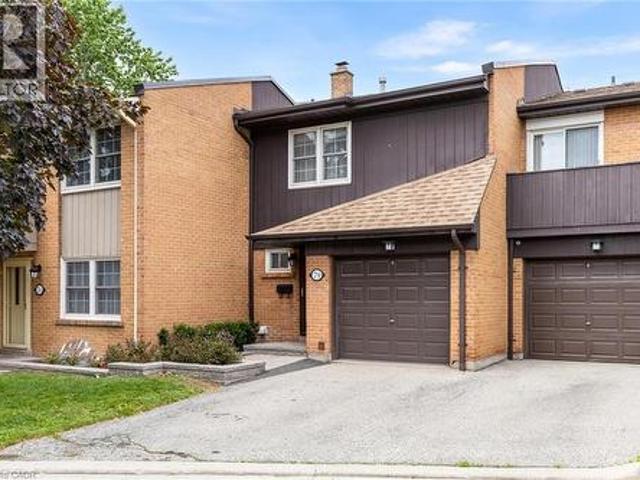 1951 Rathburn Road E Unit# 79, Mississauga, ON, L4W 2N9 townhouse for sale | Listing ID 40846 | Royal LePage