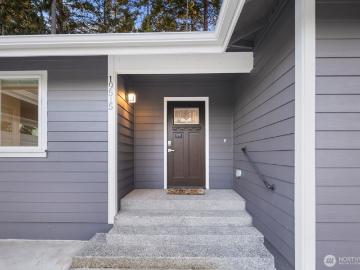 1951 th Street Ct SW