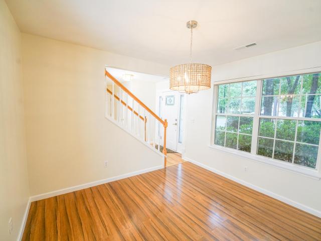 1952 Walkers Ferry Place