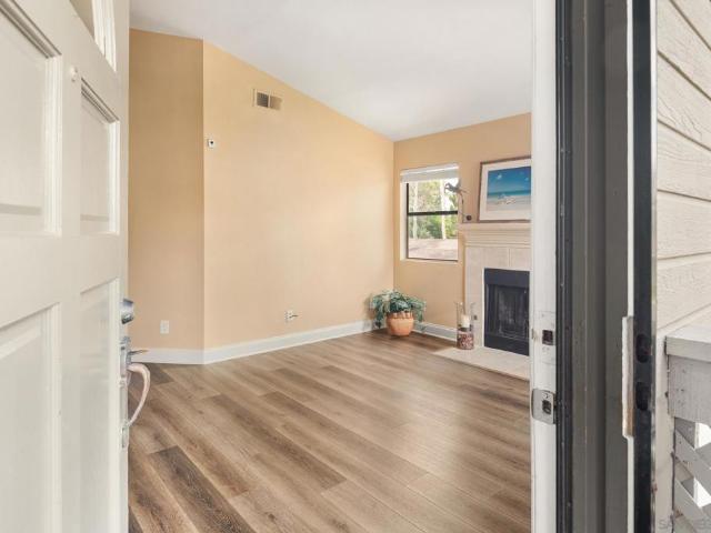1953 Wellington Ln 4