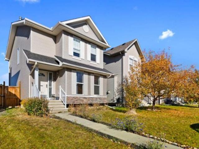 195 Cranberry Close Se, Calgary, AB, T3M 0B5 house for sale | Listing ID A2353 | Royal LePage