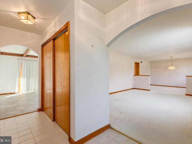 195 Bell Road