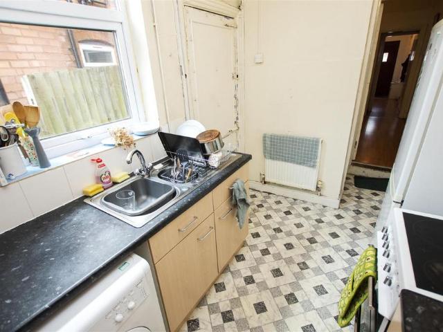 195 Dawlish Road, Stirchley, B29 7AW, United Kingdom | 3 bed house for rent #133645127 | Rentberry