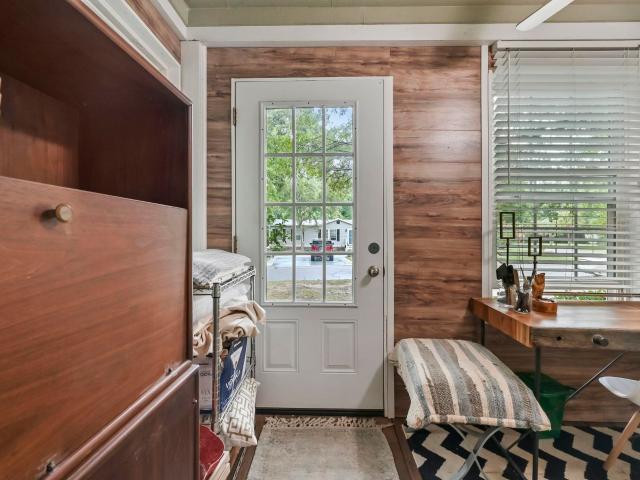195 Hawks Nest Circle