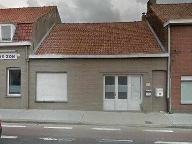 195 m2 apartment for rent in Ieper