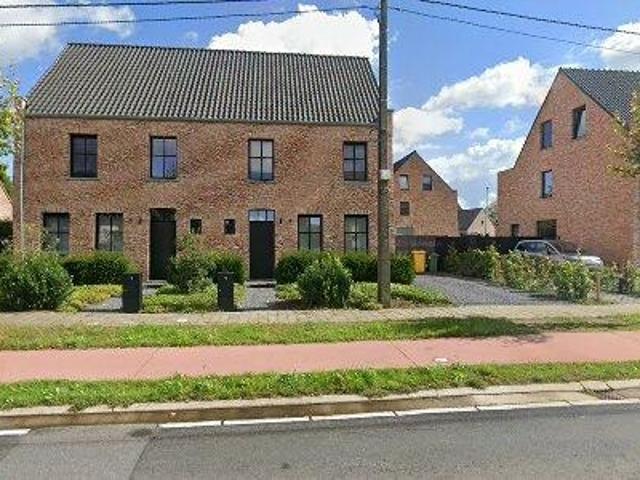 195 m2 apartment for rent in Lille