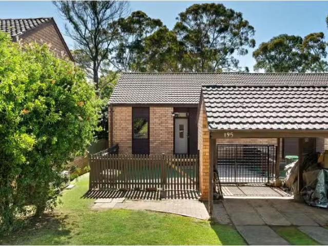 195 St Johns Road, Bradbury House for rent Listed by Leasing.