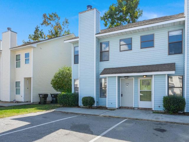 195 Pineshadow Dr, Goose Creek, SC 29445 | MLS #26008
