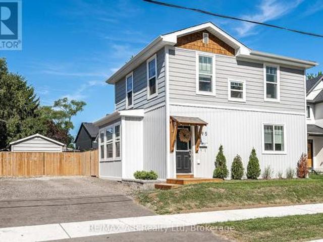 195 Water Street, Lucan Biddulph Lucan, ON, N0M 2J0 house for sale | Listing ID X14030 | Royal LePage