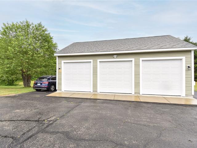 195 Town Farm Road