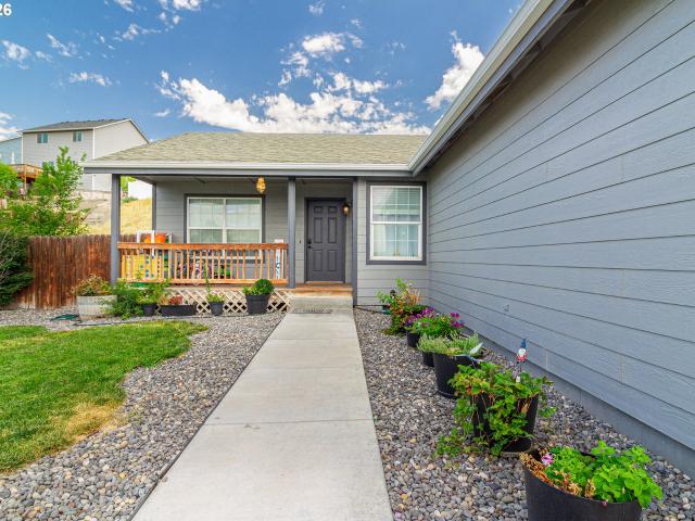 1964 nw prickly pear dr