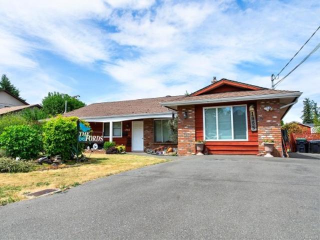 1965 Cougar Cres, Comox, BC, V9M 2K4 house for sale | Listing ID 1049 | Royal LePage