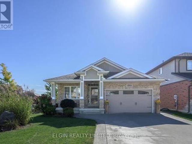 1969 Frederick Crescent, London East P, ON, N5W 0A4 house for sale | Listing ID X13877 | Royal LePage