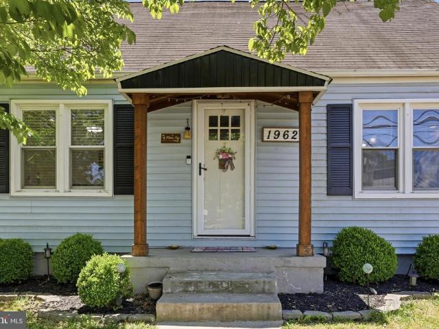 1962 Prospect Avenue