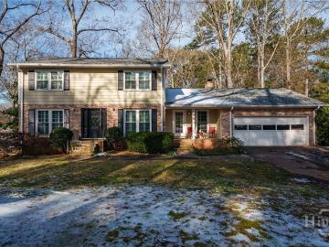 196 Avalon Dr, Athens, GA 30606 | MLS #CL348588