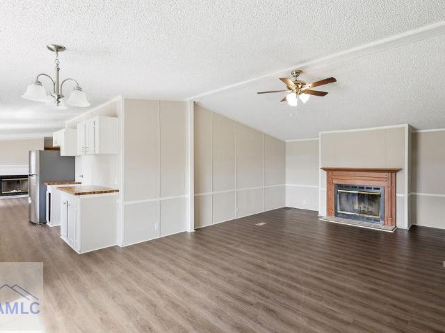 196 Barn Road Circle