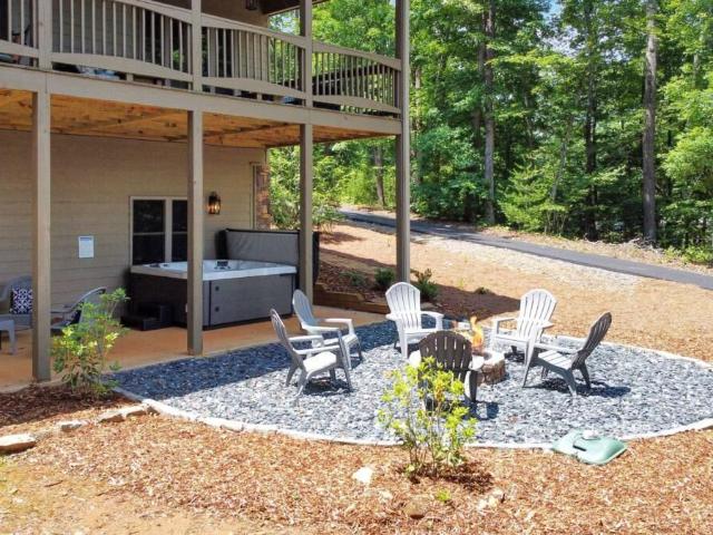 196 Grayson Point