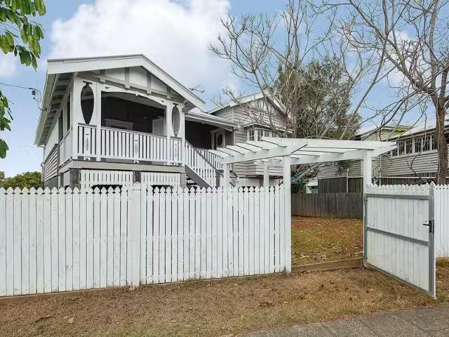 196 Kadumba Street, YERONGA, QLD 4104 House Leased