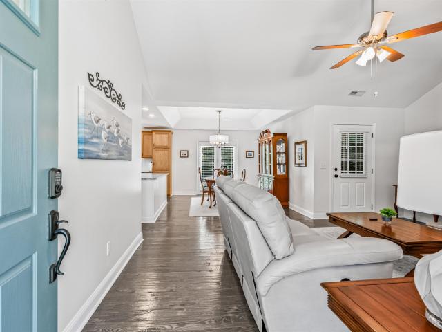 196 Old Cedar Loop