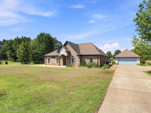 196 S Moore Crossing