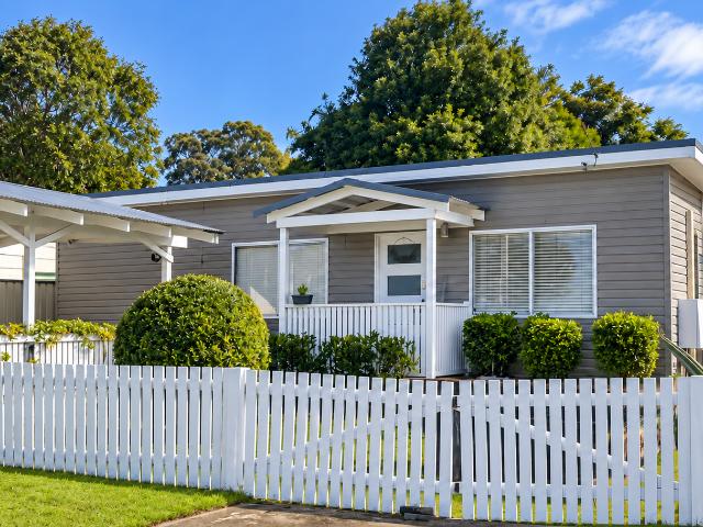 196 Stanley Street, Kanwal, NSW 2259