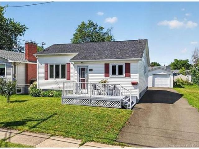 196 Waverley Ave, Moncton, NB, E1C 7V4 house for sale | Listing ID NB145401 | Royal LePage