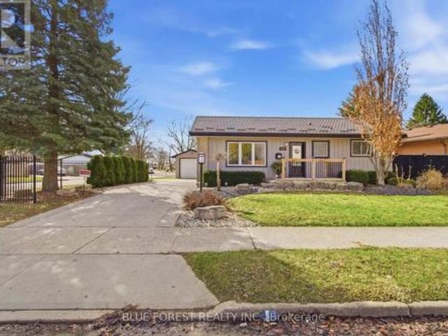 1975 Royal Crescent, London East I, ON, N5V 1N6 house for sale | Listing ID X13790 | Royal LePage