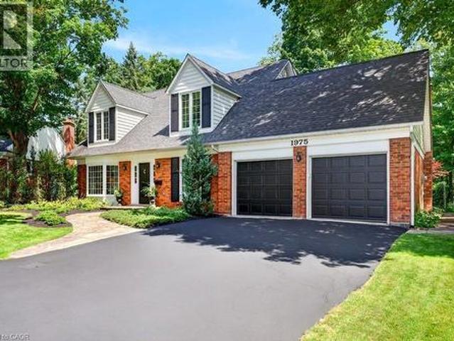 1975 Sterling Place, Burlington, ON, L7P 2Y6 house for sale | Listing ID 40854 | Royal LePage
