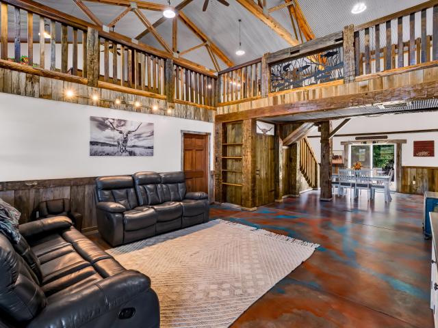 1975 S County Road 800 W