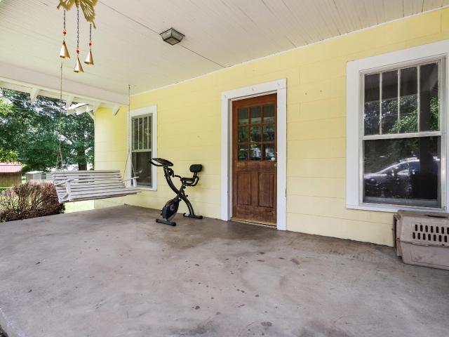 1977 Airport Road