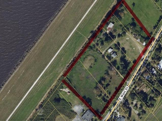 1977 E Main St, Pahokee, FL 33476