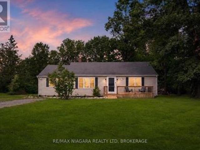 1970 Garrison Road, Fort Erie Crescent Park, ON, L2A 5M4 house for lease | Listing ID X13735 | Royal LePage